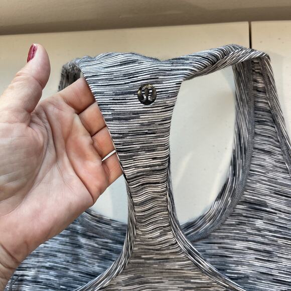 Lululemon Sz 12 Yogi Everyday Tank Racer Back Top Front Pocket Gray LOT OF 2 - Picture 15 of 15